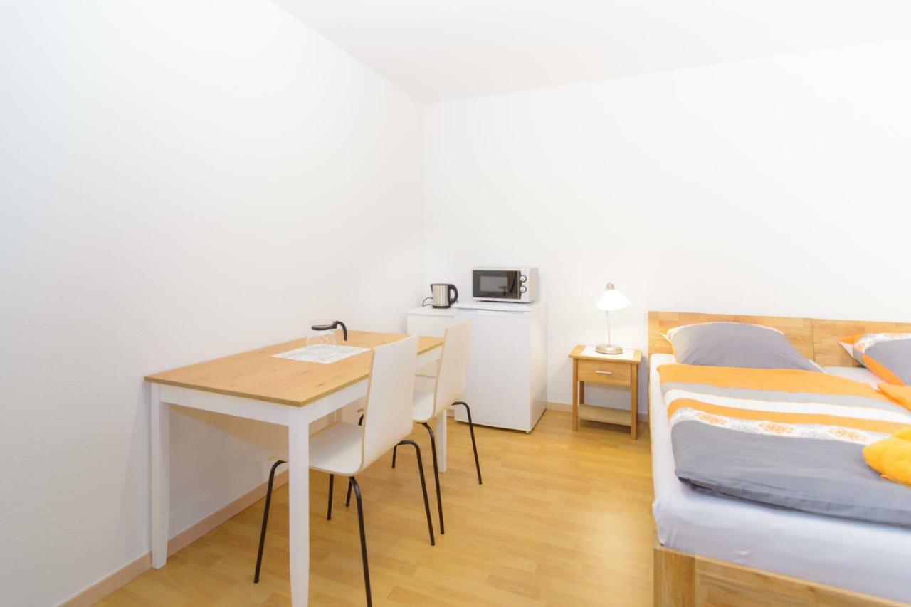 Homestay Private Next To Subway *